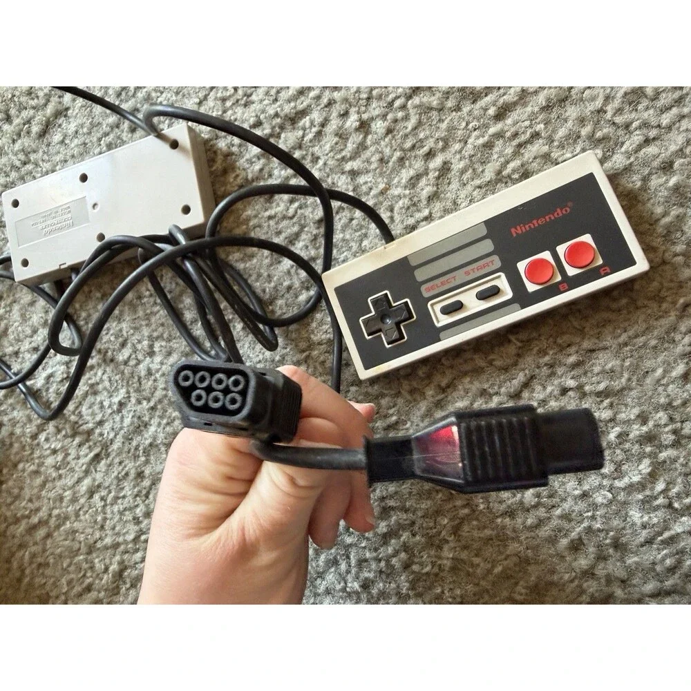 Nintendo NES Controller NES-004 - OEM - Authentic - TESTED & Working ! X2